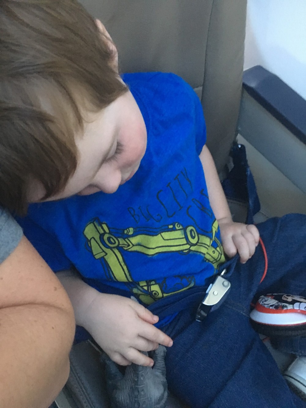 plane hudson sleep.jpg